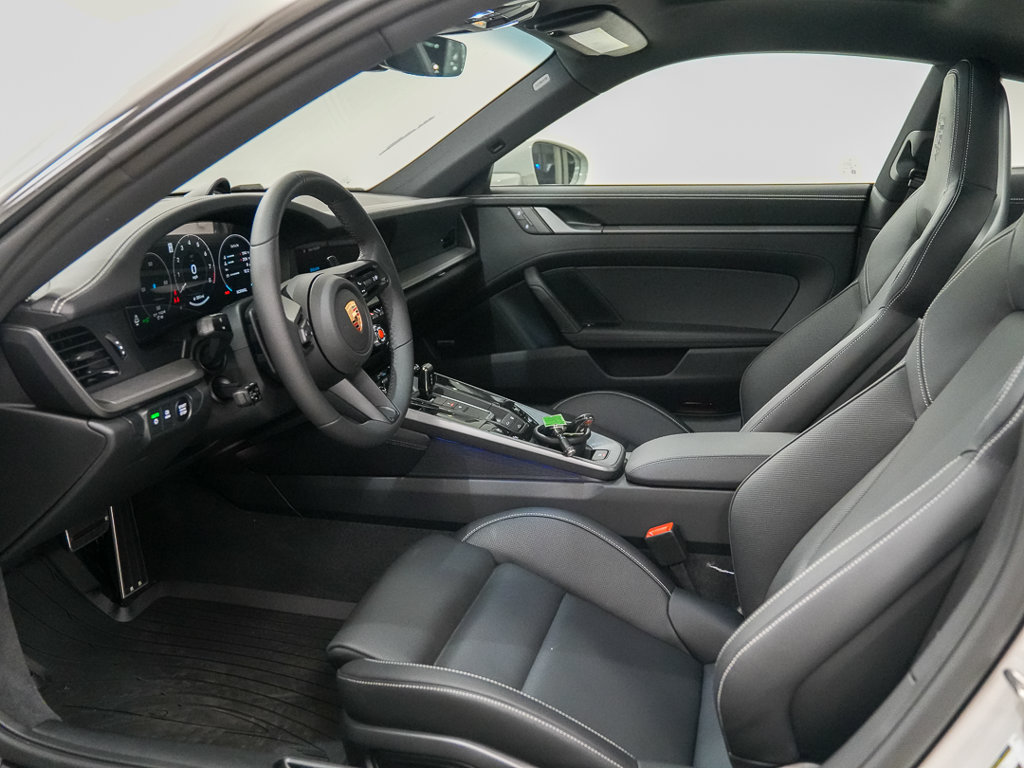 New 2026 Porsche 911 Carrera RWD image 4