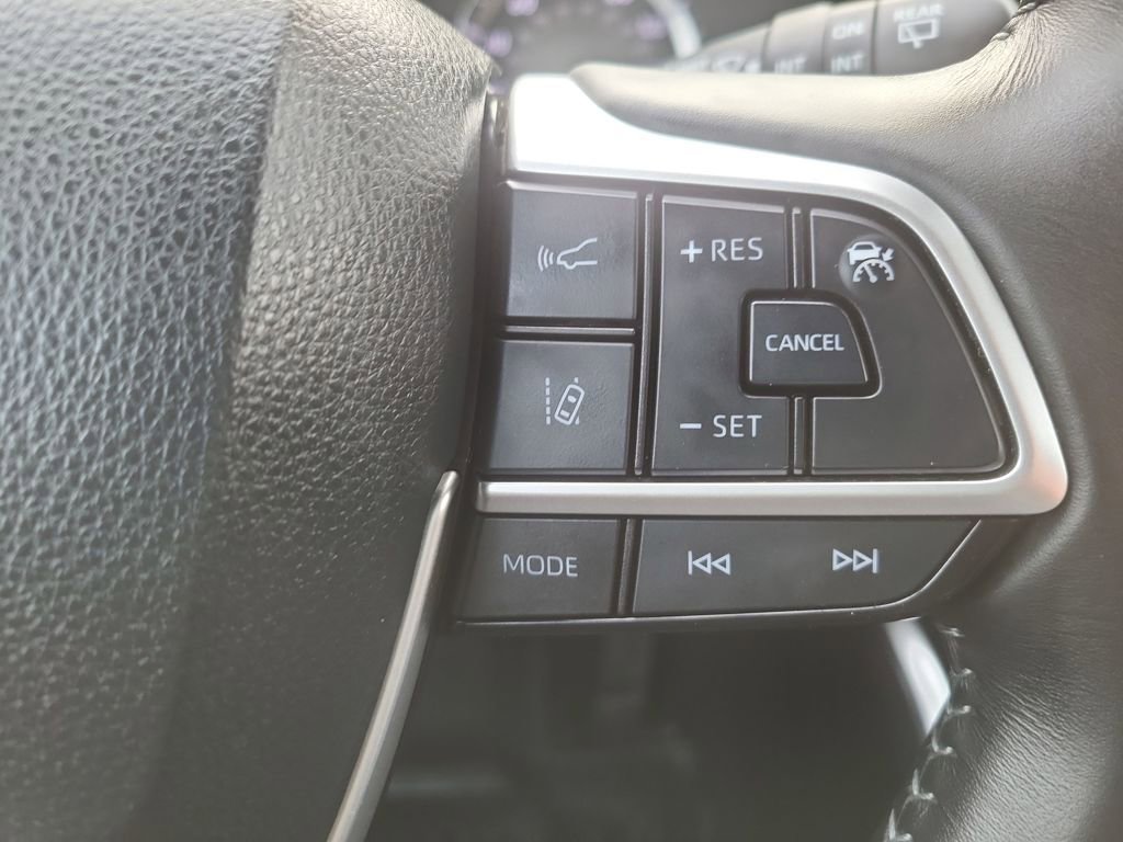 Used 2023 Toyota Highlander LE image 18