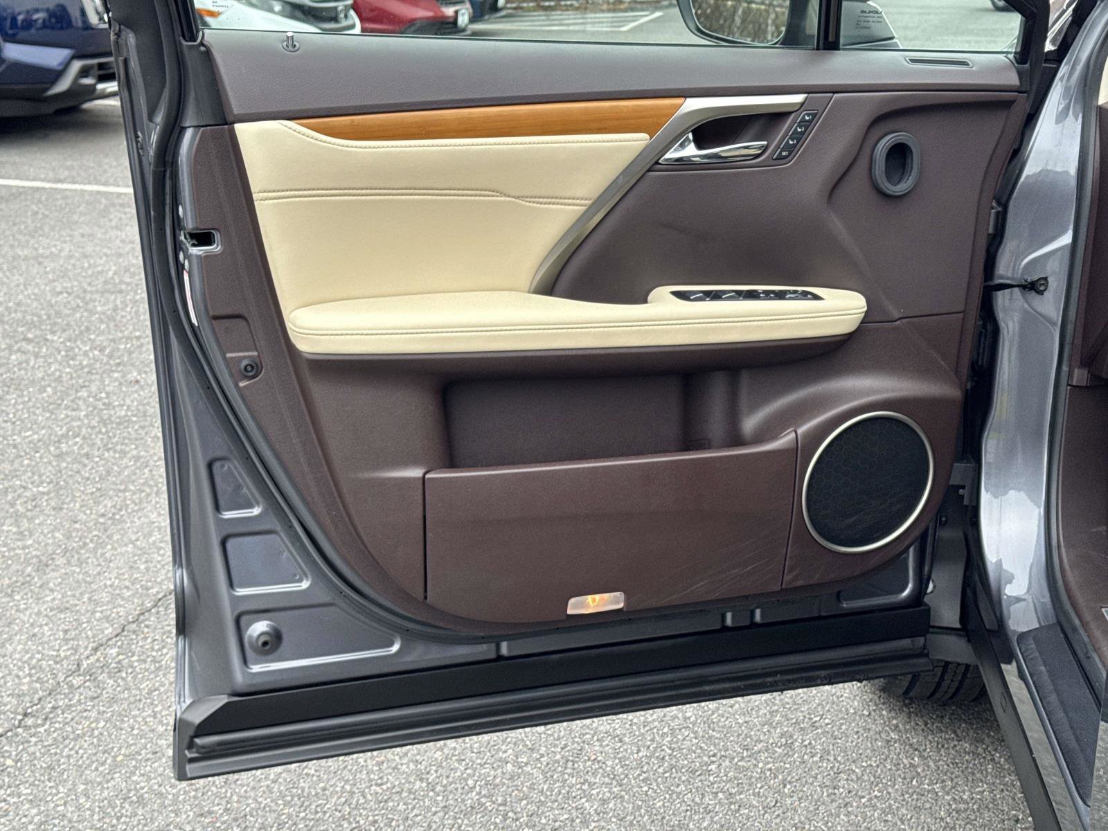 Used 2019 Lexus RX 350 AWD w/ Navigation Package image 18