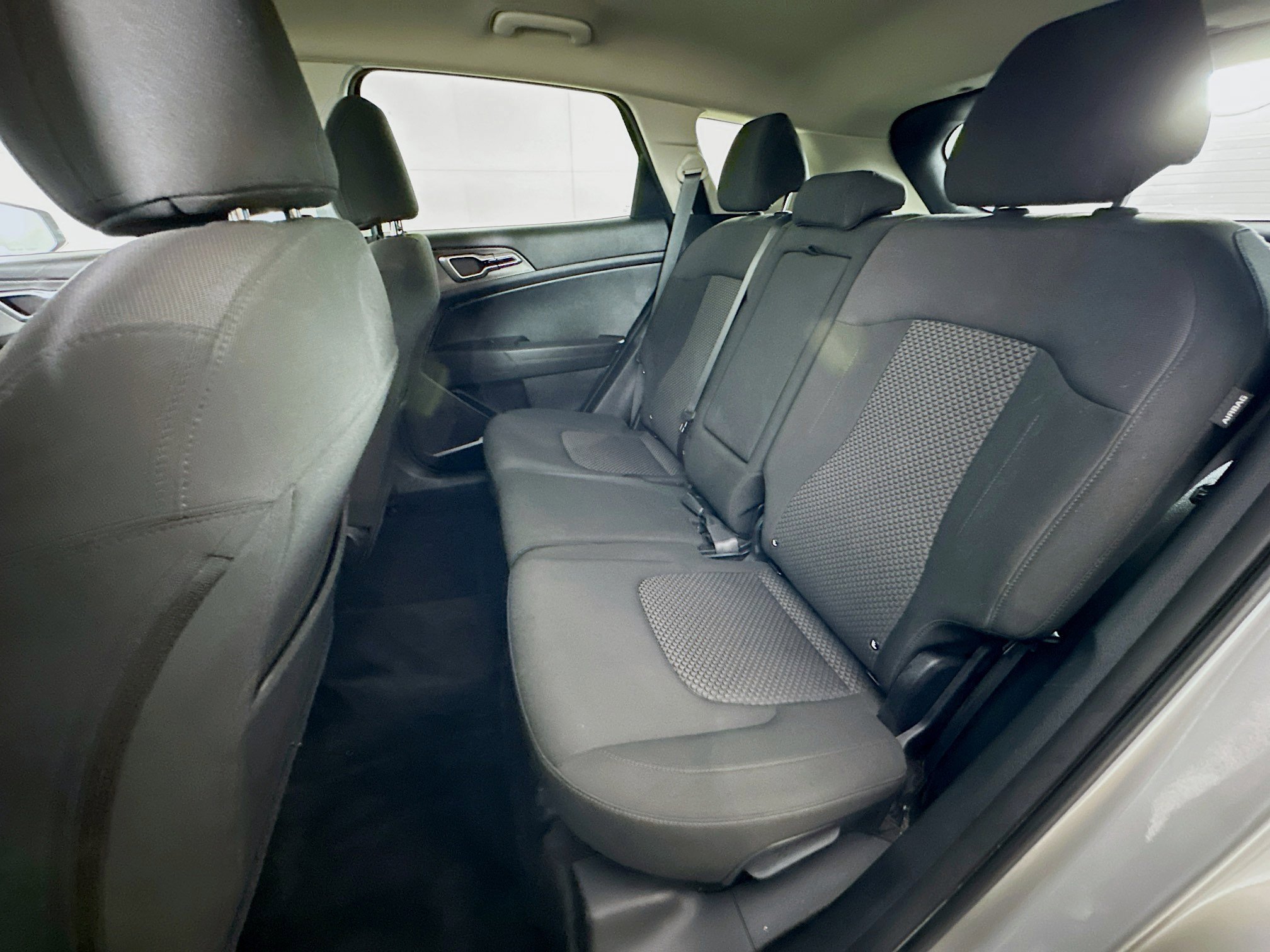 Used 2025 Kia Sportage LX image 25