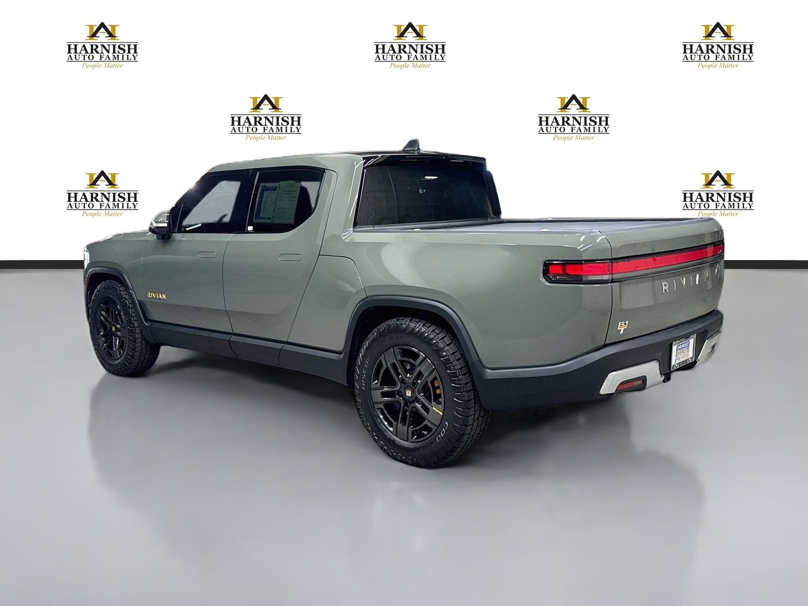 Used 2022 Rivian R1T Launch Edition AWD/4WD image 8