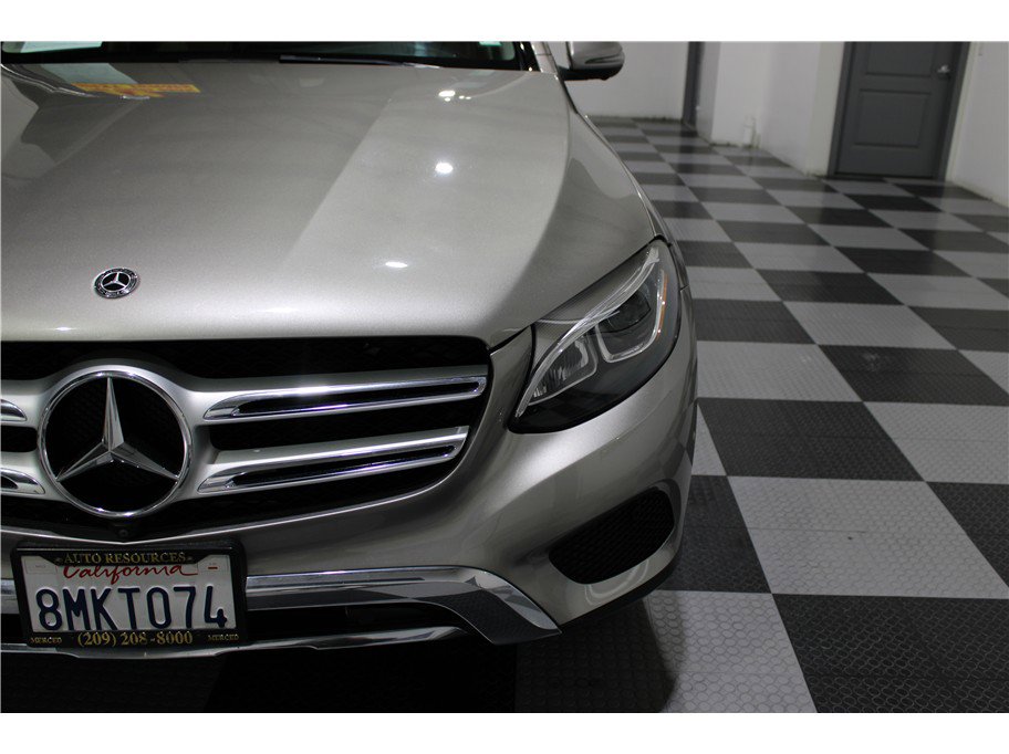 Used 2019 Mercedes-Benz GLC 350e 4MATIC image 8
