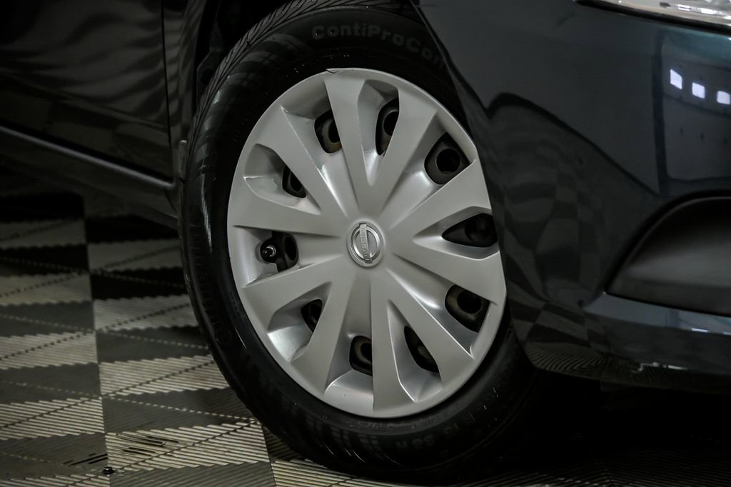 Used 2016 Nissan Versa S Plus image 3