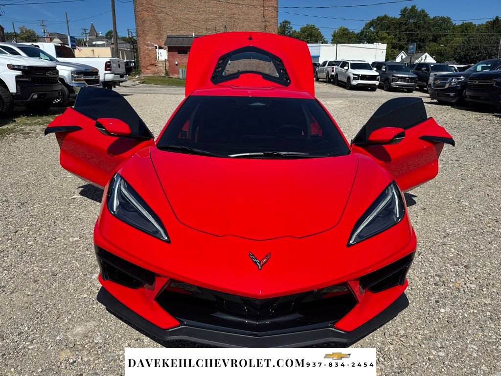 Used 2026 Chevrolet Corvette Stingray Coupe w/ Z51 Performance Package RWD image 27