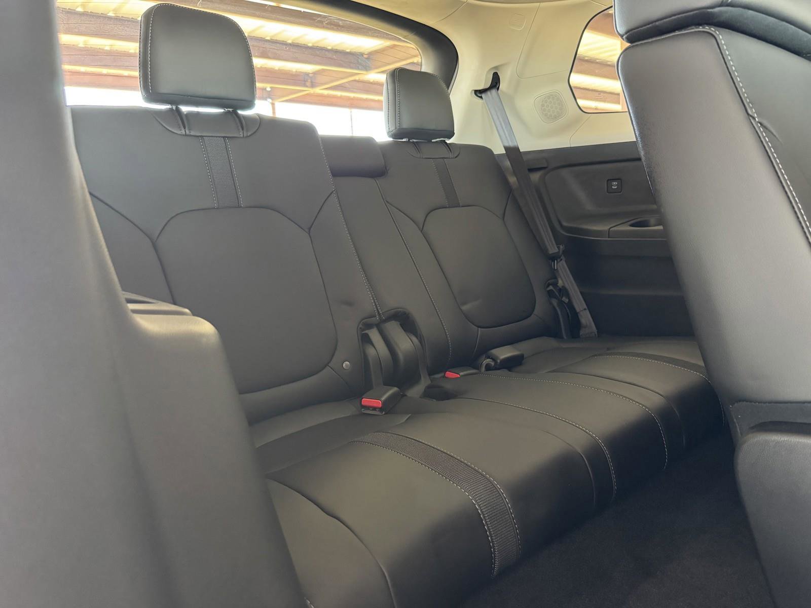 Used 2025 Honda Pilot Touring image 37