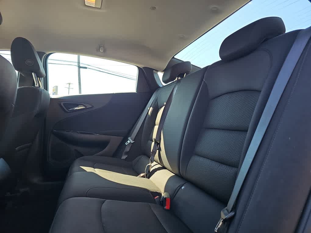 Used 2022 Chevrolet Malibu LS image 28