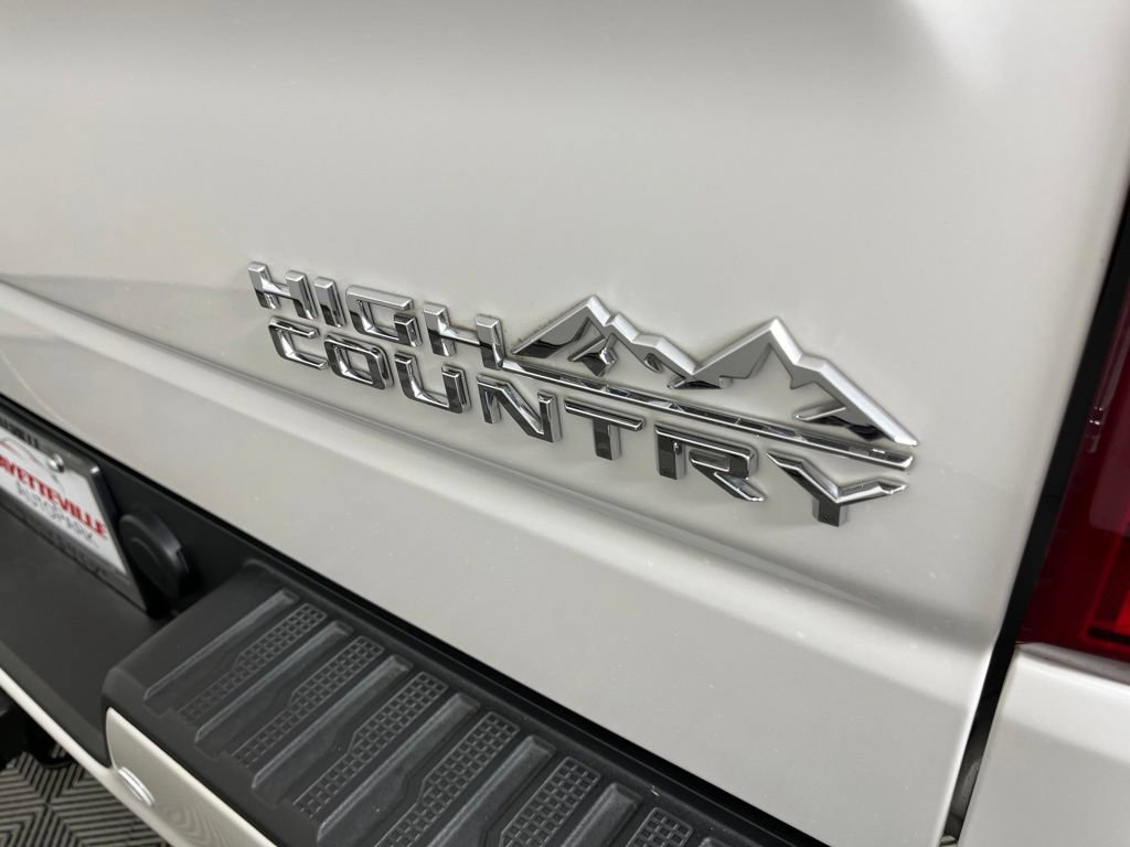 Certified 2021 Chevrolet Silverado 1500 High Country w/ Technology Package AWD/4WD image 22