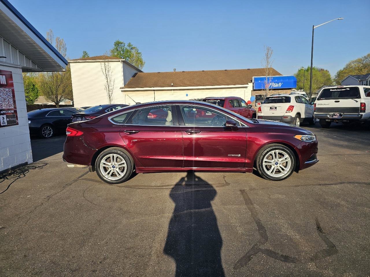 Used 2018 Ford Fusion SE w/ Equipment Group 602A FWD image 13