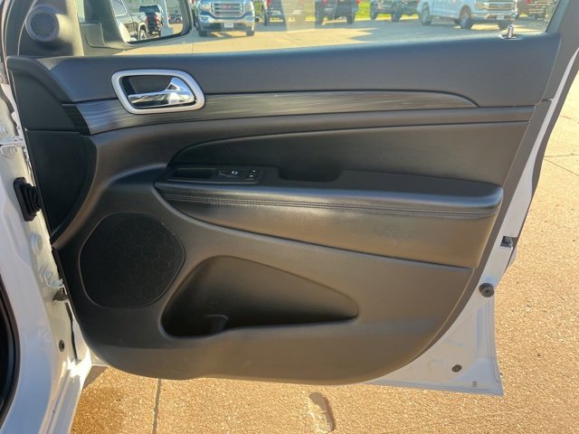 Used 2020 Jeep Grand Cherokee Altitude image 50