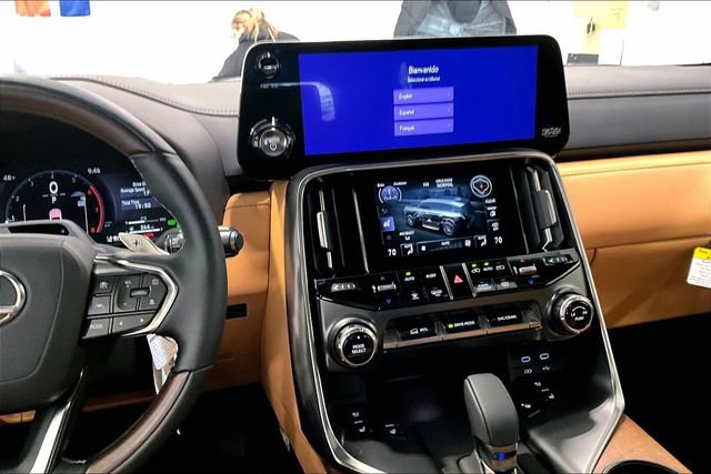 Certified 2025 Lexus LX 700h Luxury w/ Accessory Package (Z1) image 9