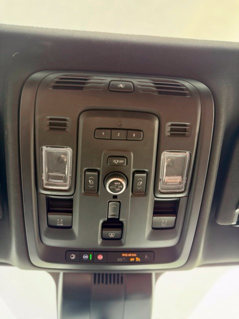 Certified 2024 GMC Yukon XL Denali Ultimate AWD/4WD image 24