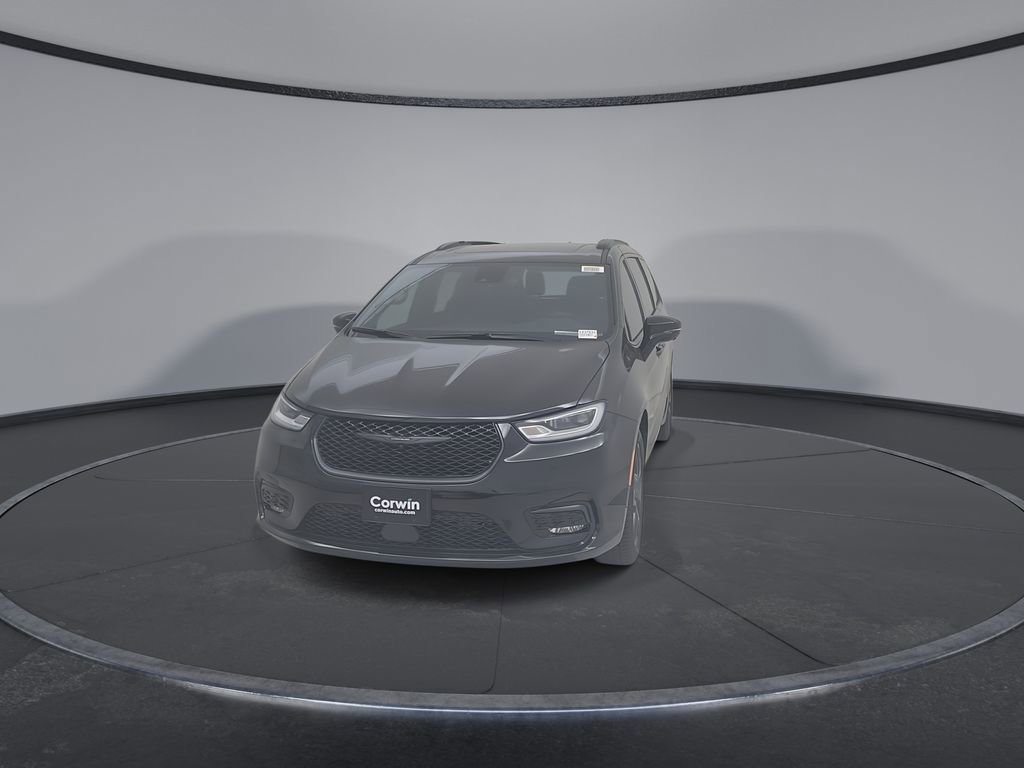 New 2026 Chrysler Pacifica Limited image 7