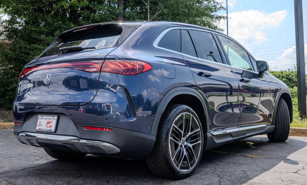 Used 2023 Mercedes-Benz EQE 350+ SUV w/ Exclusive Trim Package image 27