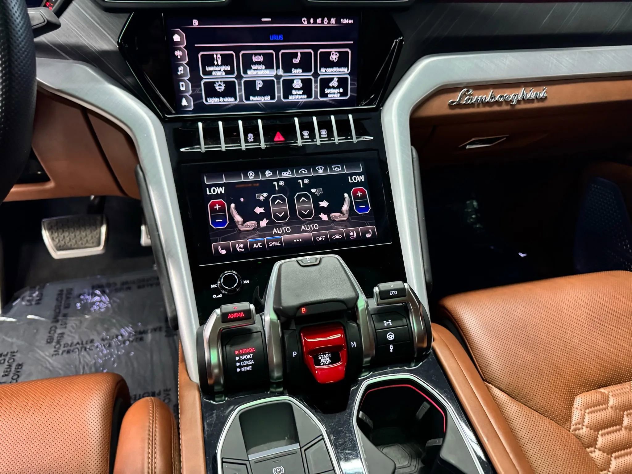 Used 2021 Lamborghini Urus image 21