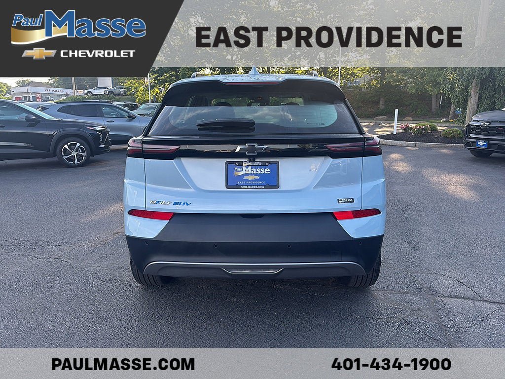 Certified 2022 Chevrolet Bolt EUV LT w/ Convenience Package FWD image 6