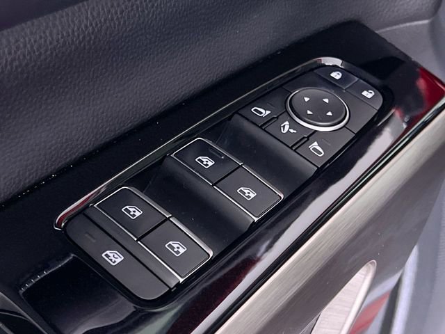 Used 2023 Nissan Pathfinder Platinum image 13