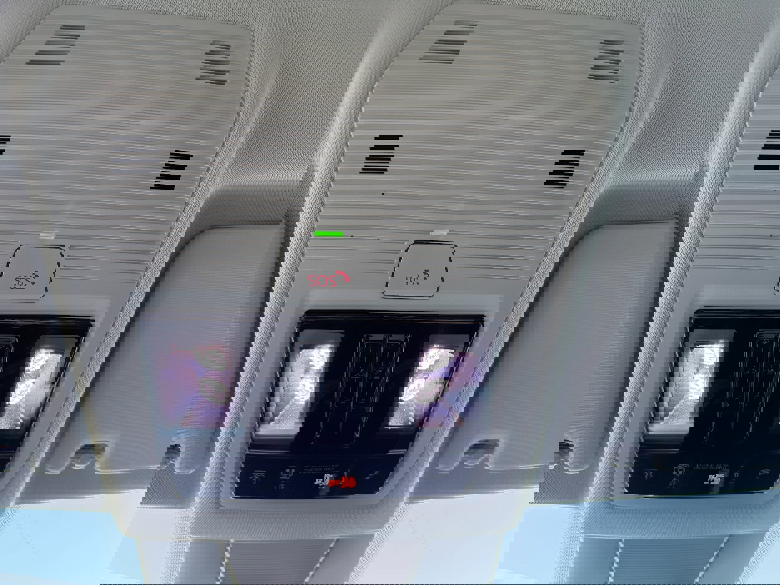 New 2025 Volkswagen Tiguan SE image 20