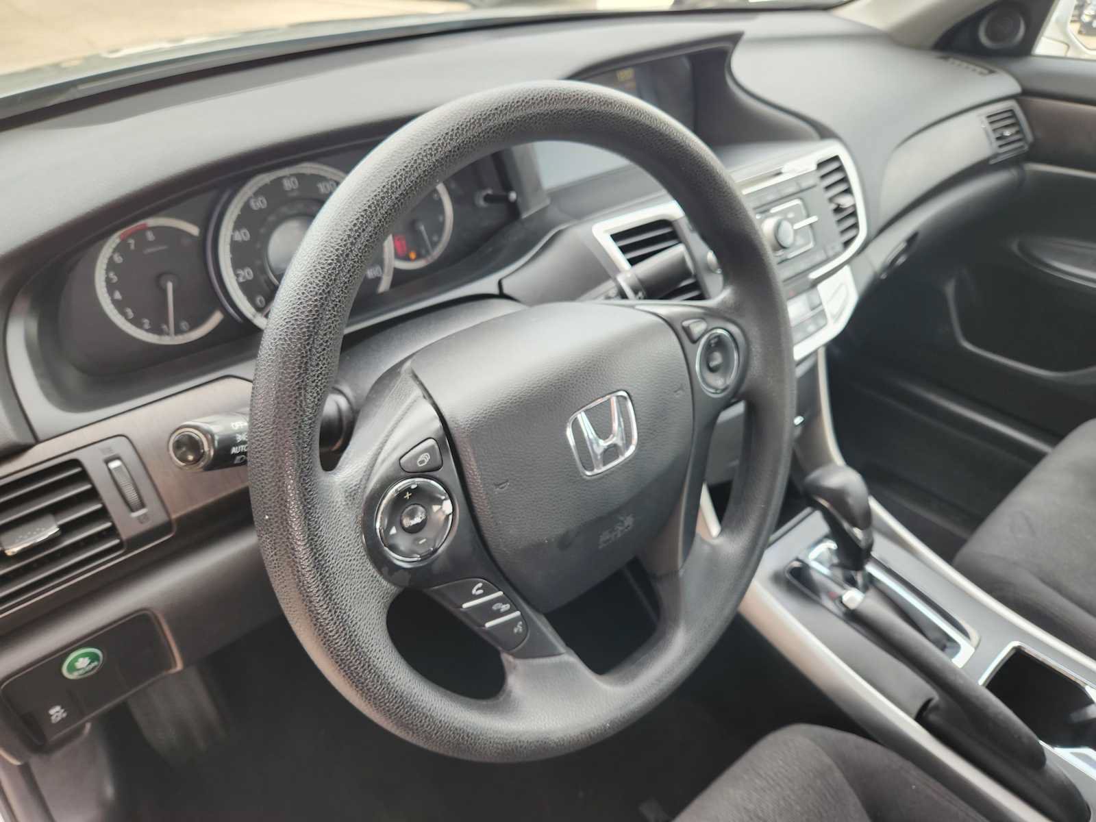 Used 2014 Honda Accord EX image 2