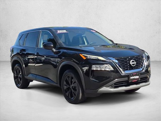 Used 2023 Nissan Rogue SV AWD/4WD image 3
