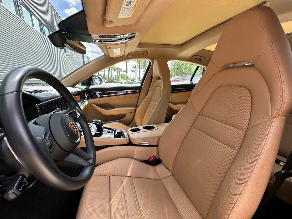 Certified 2023 Porsche Panamera 4 Platinum Edition AWD/4WD image 5