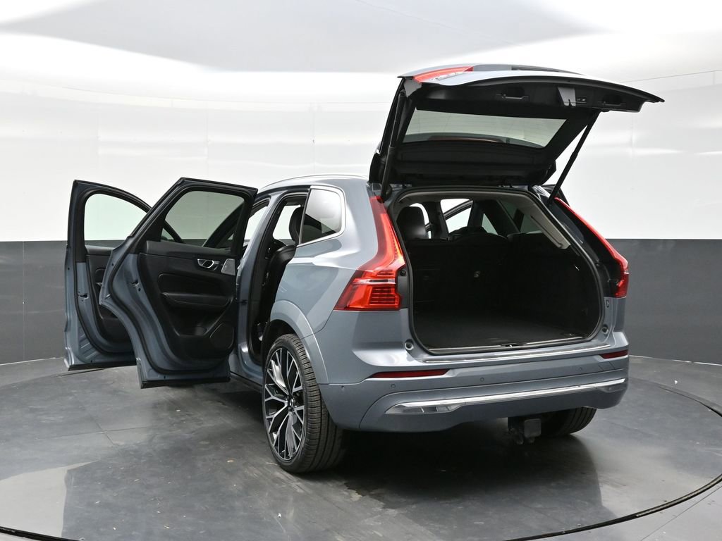 Used 2022 Volvo XC60 B6 Inscription w/ Advanced Package image 38