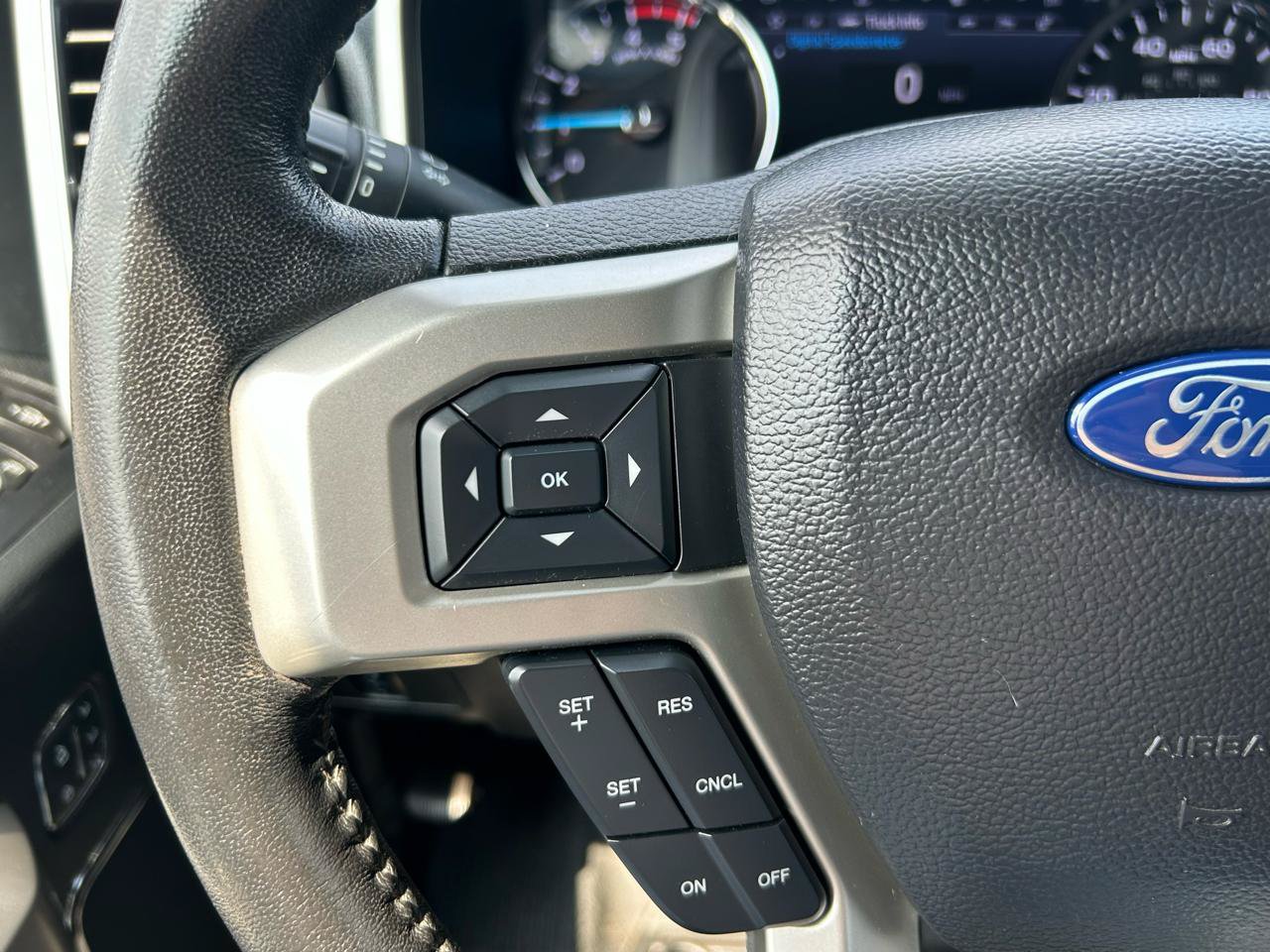 Used 2020 Ford F250 Lariat AWD/4WD image 31
