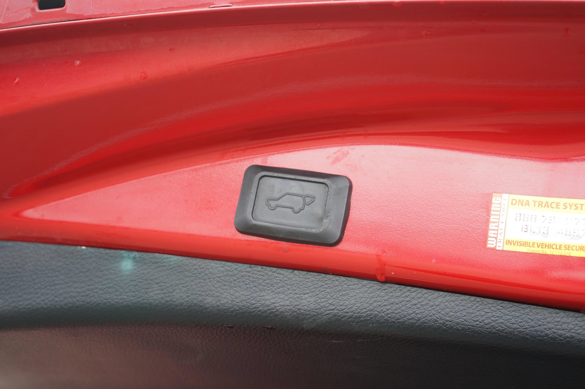 Used 2016 Toyota RAV4 XLE AWD/4WD image 6