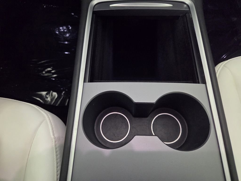 Used 2021 Tesla Model 3 Performance image 16