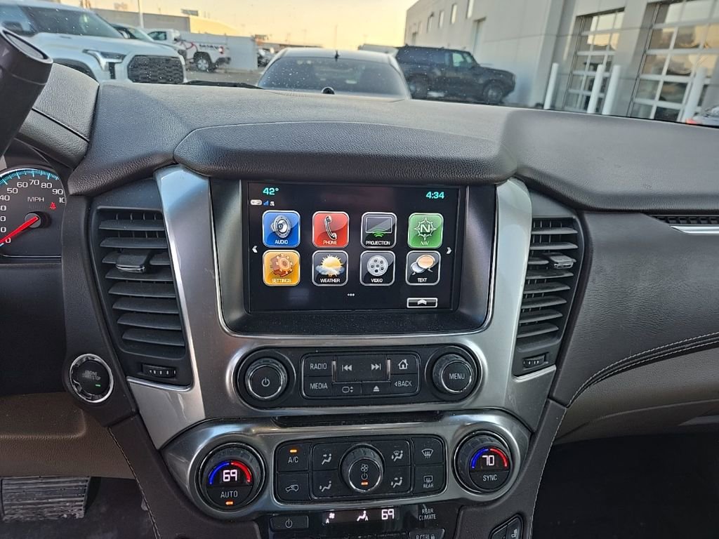 Used 2017 Chevrolet Suburban Premier image 12