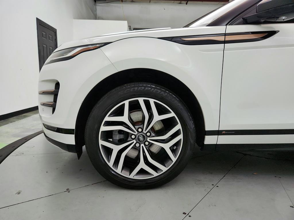 Used 2020 Land Rover Range Rover Evoque R-Dynamic S AWD/4WD image 32