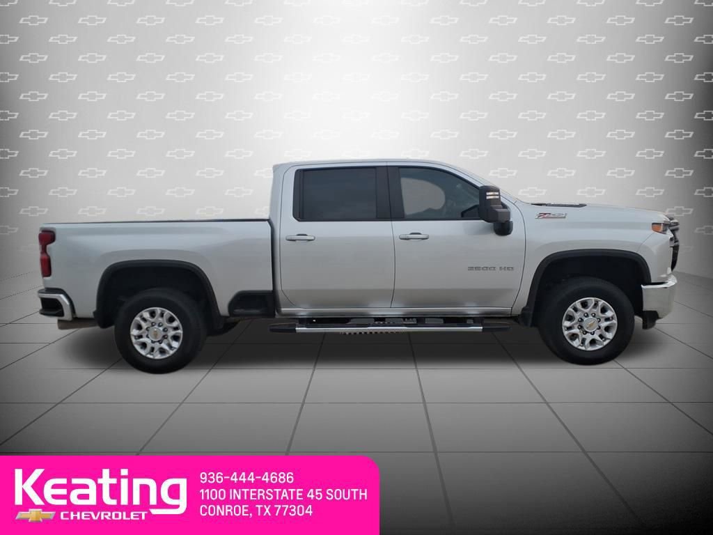 Used 2022 Chevrolet Silverado 2500 LT w/ Convenience Package image 4