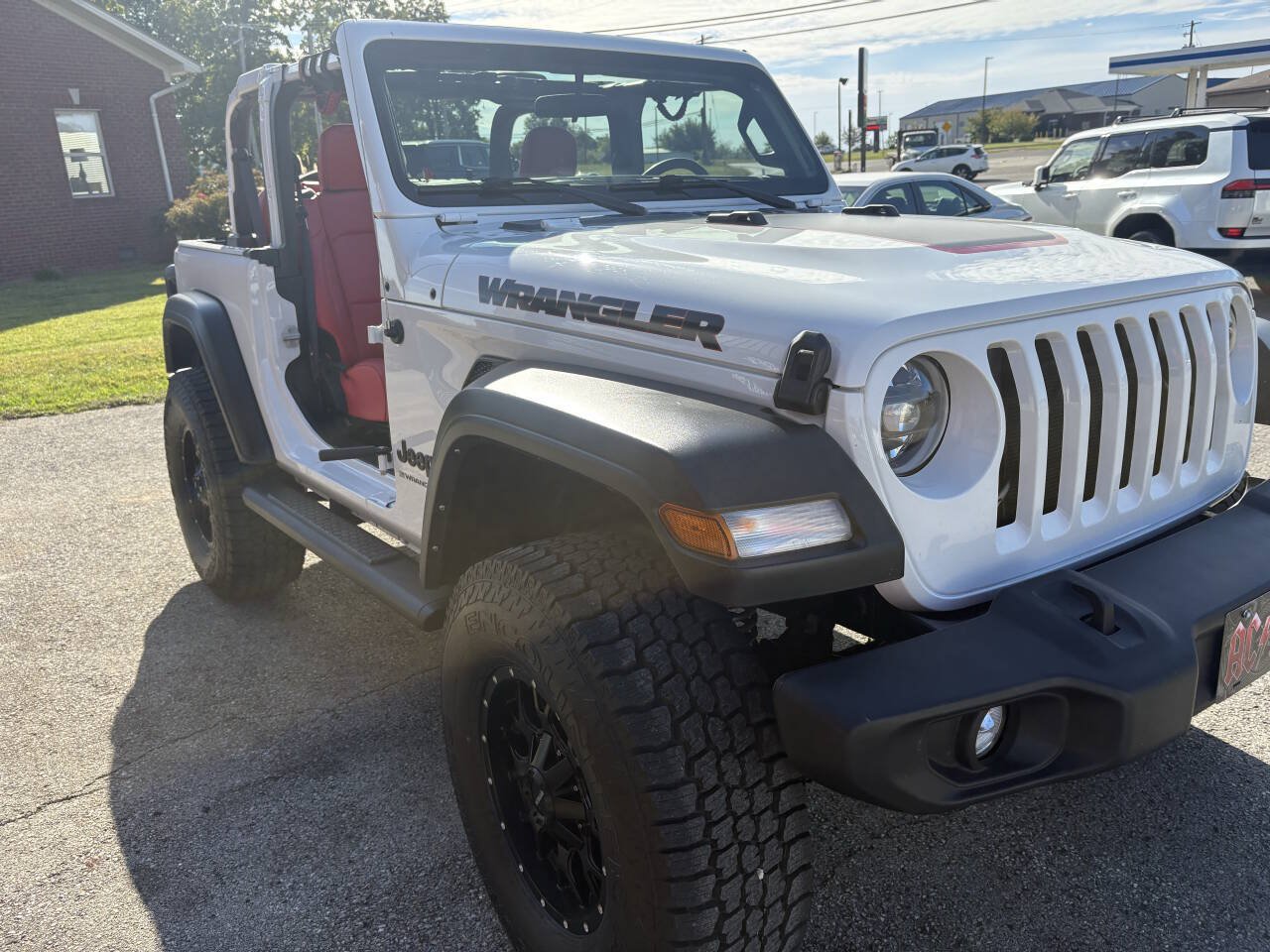 Used 2023 Jeep Wrangler Sport AWD/4WD image 8