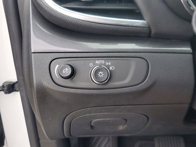 Used 2022 Buick Encore Preferred w/ Safety Package image 30