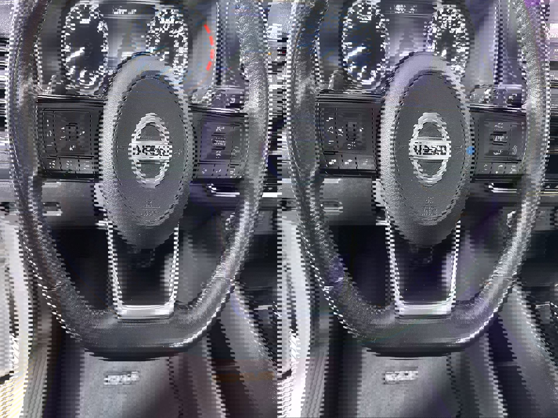 Used 2021 Nissan Rogue SV w/ Premium Package image 47