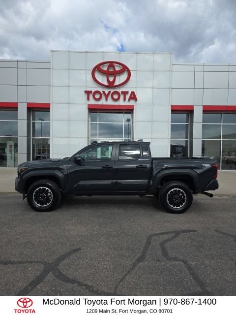 Used 2025 Toyota Tacoma TRD Off-Road AWD/4WD image 2