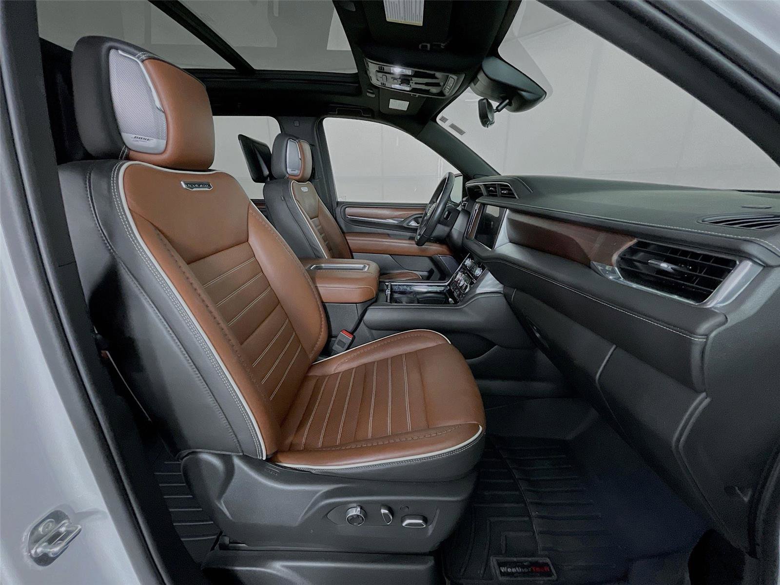 Used 2023 GMC Yukon XL Denali Ultimate image 35