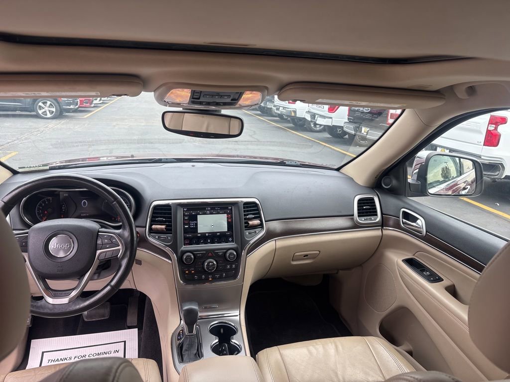 Used 2018 Jeep Grand Cherokee Limited image 16