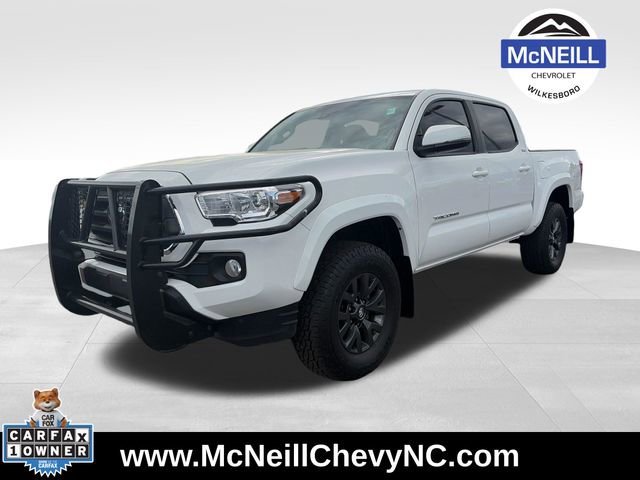 Used 2023 Toyota Tacoma SR5 w/ Technology Package AWD/4WD image 3