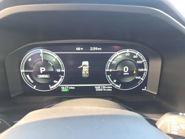 New 2025 Mitsubishi Outlander SE image 28