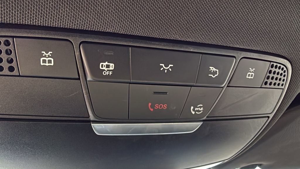 Certified 2021 Mercedes-Benz C 300 4MATIC Coupe image 32