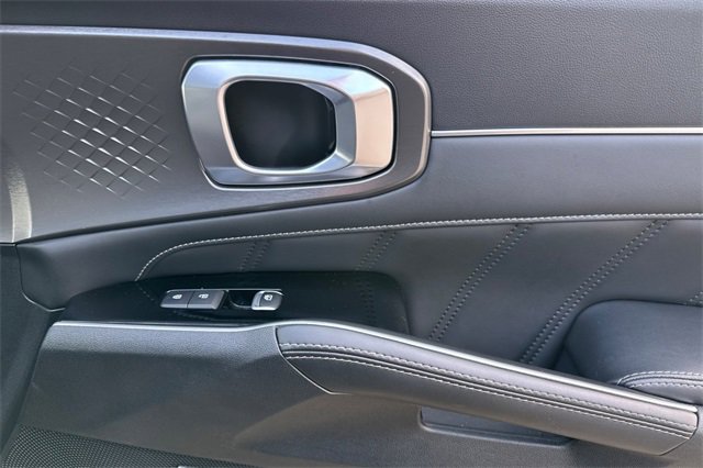 Used 2022 Kia Sorento SX image 22