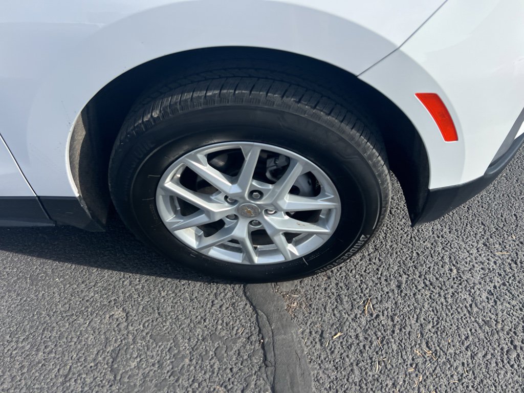 Used 2024 Chevrolet Equinox LT image 2