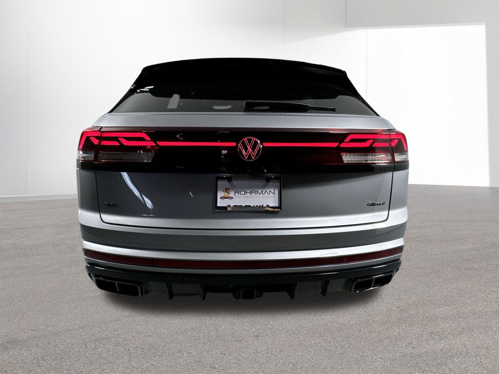 Used 2025 Volkswagen Atlas Cross Sport SEL R-Line image 36