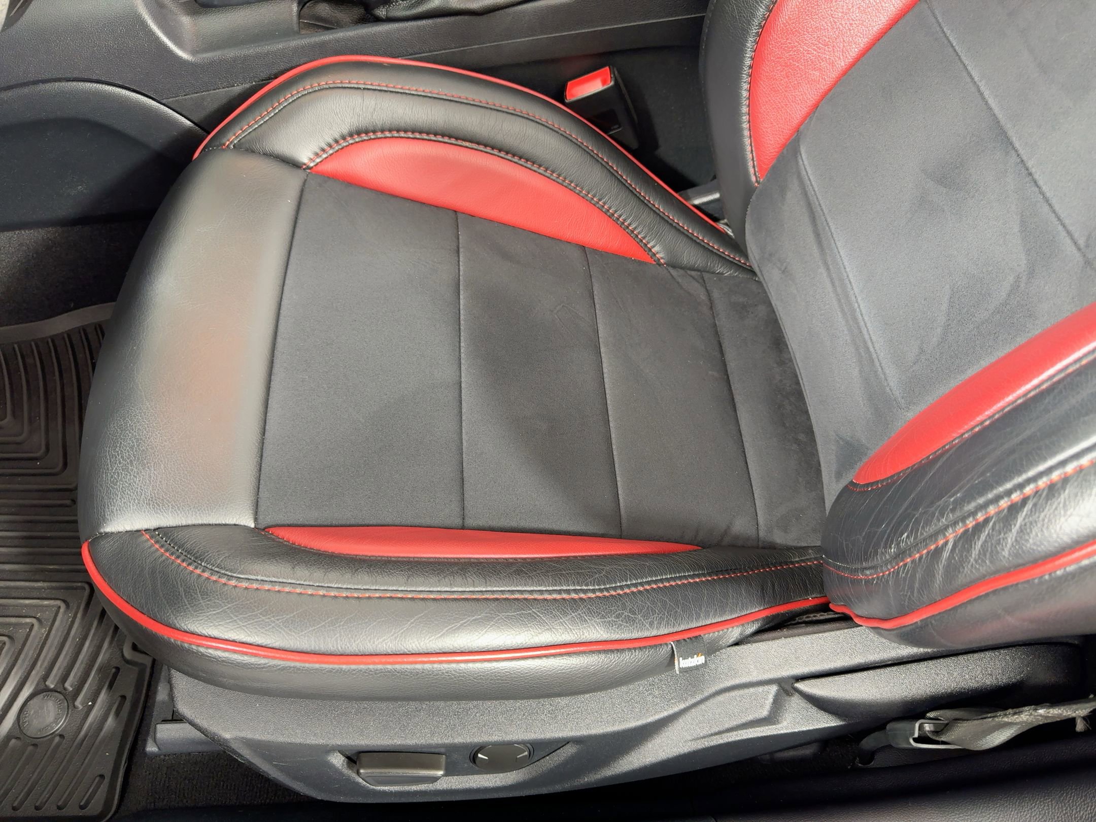 Used 2020 Ford Mustang Convertible w/ Equipment Group 101A image 14