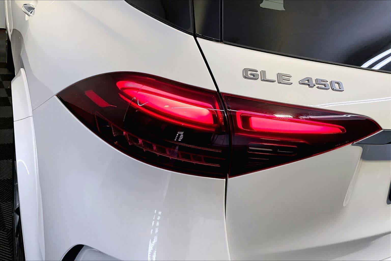 Certified 2024 Mercedes-Benz GLE 450 4MATIC image 28