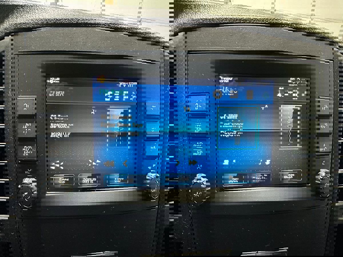 Used 2021 Mercedes-Benz Metris w/ Driver Efficiency Package image 28