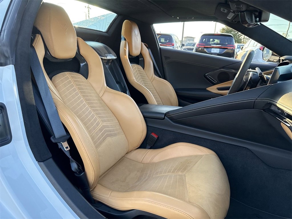 Used 2023 Chevrolet Corvette Stingray Premium Conv w/ Z51 Performance Package image 25