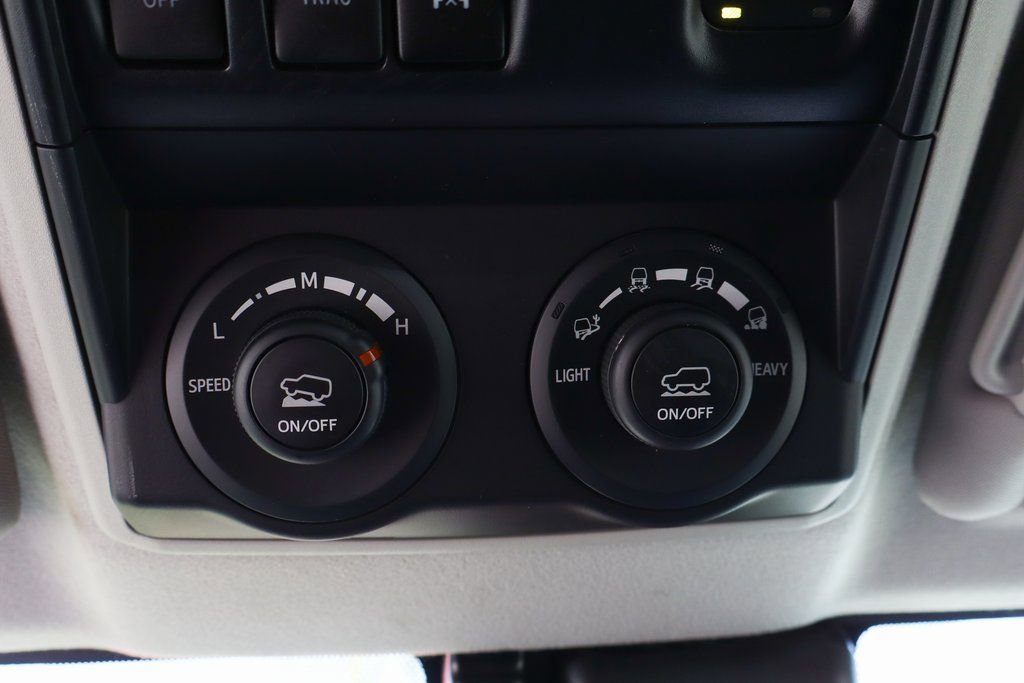 Used 2022 Toyota 4Runner TRD Off-Road Premium AWD/4WD image 30