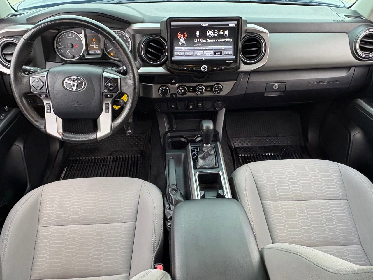 Used 2019 Toyota Tacoma SR5 AWD/4WD image 14