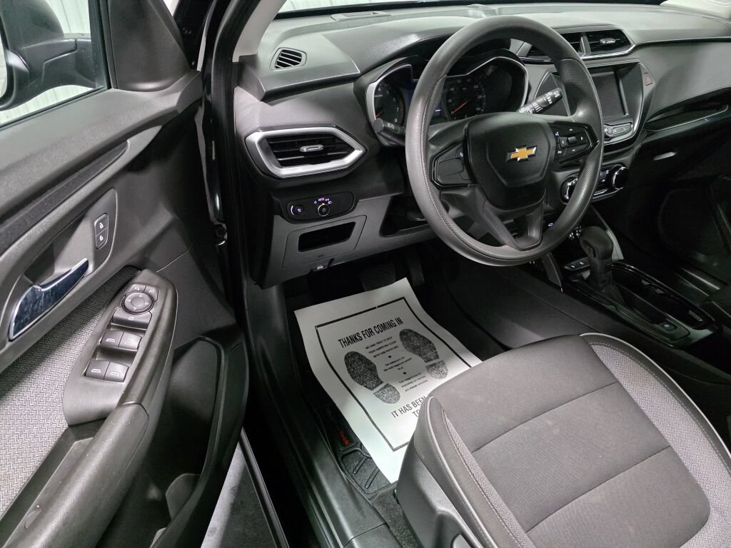 Used 2021 Chevrolet TrailBlazer LS FWD image 6